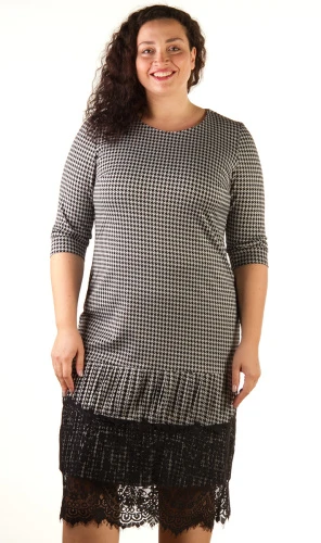 Платье женское с кружевной оборкой 253221